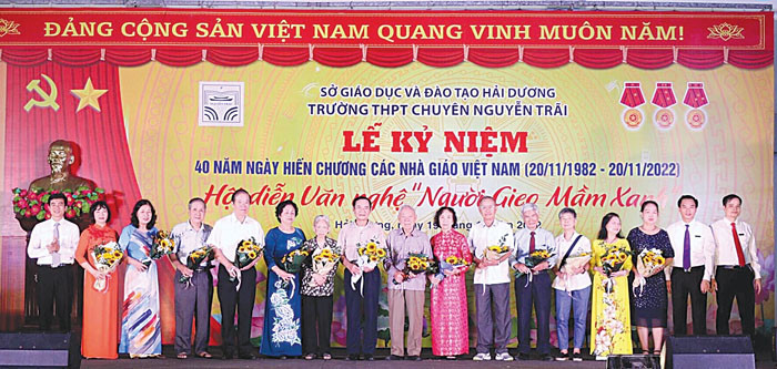 Trường THPT chuyên Nguyễn Trãi: Lá cờ đầu của ngành giáo dục Hải Dương